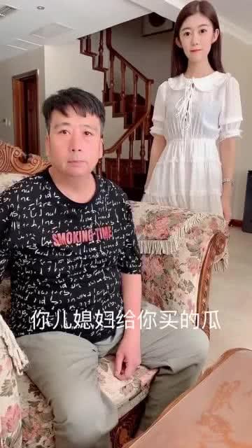 吃瓜公公媳妇视频,揭秘家庭温馨背后的趣味瞬间