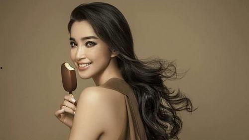 女明星的月经图片,揭秘明星私生活的一面