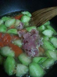 荷兰瓜和肉片怎么吃,创意搭配荷兰瓜与肉片的美味探索